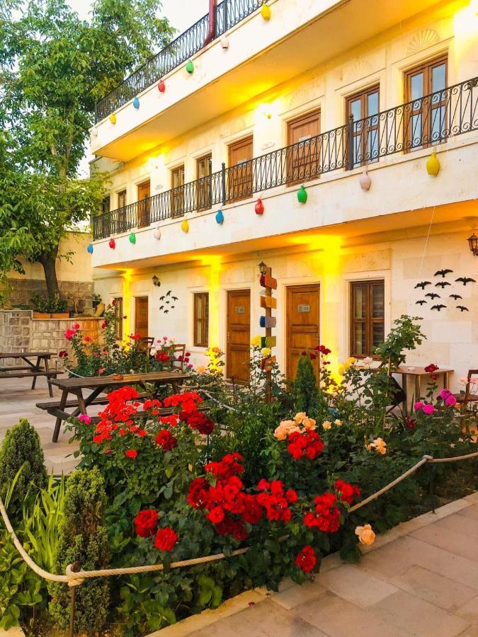 Cappadocia Ozbek Stone House Goreme Exterior foto